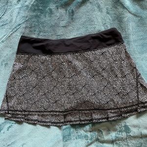 Lululemon Run Pace Setter Ruffle Skirt / Skort